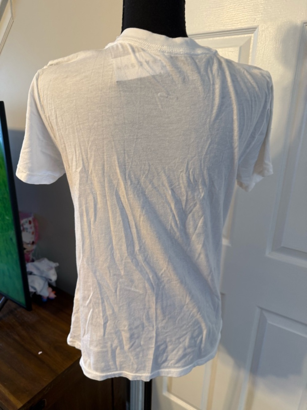 PacSun White Graphic Tee with Pastel Sky Panels - Picture 2 of 7